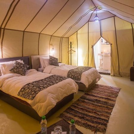 Oasis Luxury Camp Hotel เมอร์ซูกา ภายนอก รูปภาพ