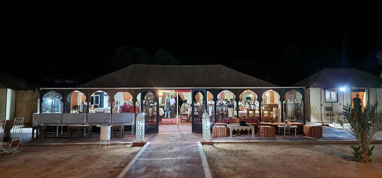 Oasis Luxury Camp Hotel เมอร์ซูกา ภายนอก รูปภาพ
